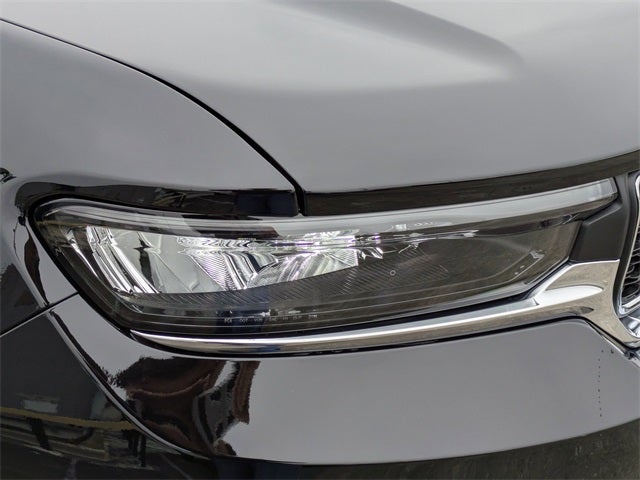 2025 Jeep Grand Cherokee Base