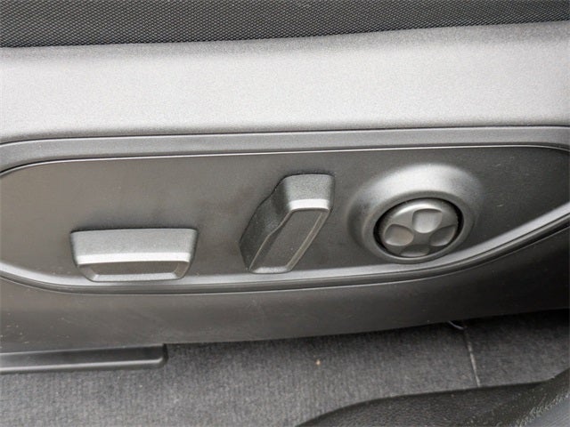 2025 Jeep Grand Cherokee Base