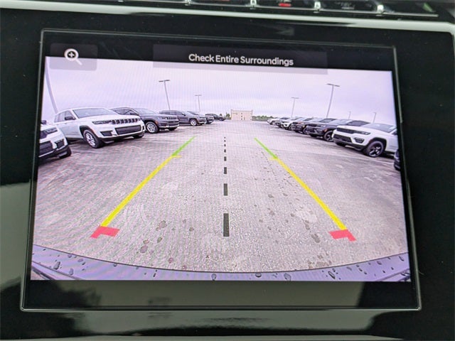 2025 Jeep Grand Cherokee Base