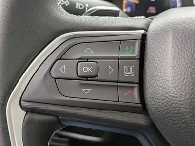 2025 Jeep Grand Cherokee Base