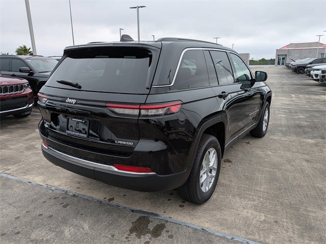 2025 Jeep Grand Cherokee Base