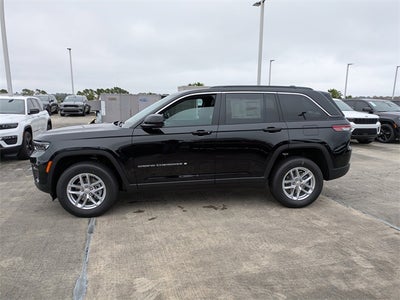 2025 Jeep Grand Cherokee Base