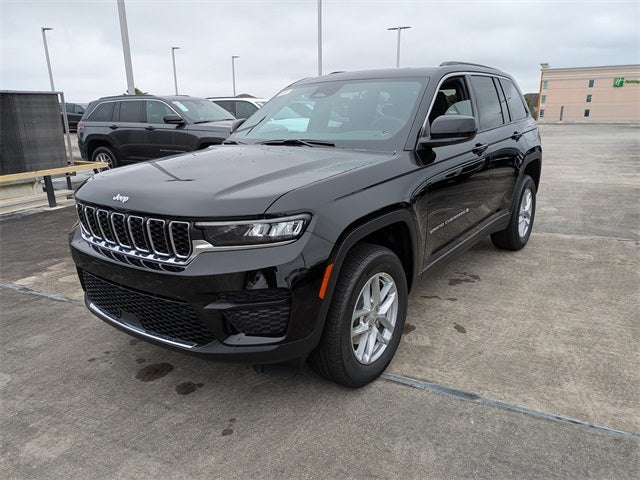 2025 Jeep Grand Cherokee Base