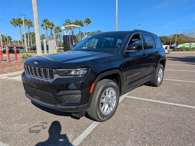 2025 Jeep Grand Cherokee Base
