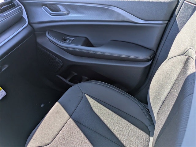 2025 Jeep Grand Cherokee Base