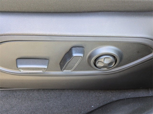 2025 Jeep Grand Cherokee Base