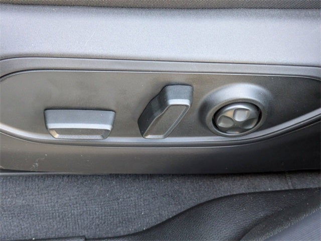 2025 Jeep Grand Cherokee Base