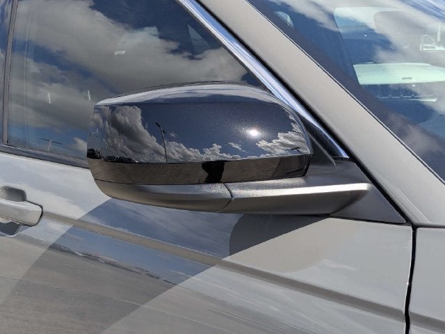 2027 Jeep Grand Cherokee Laredo