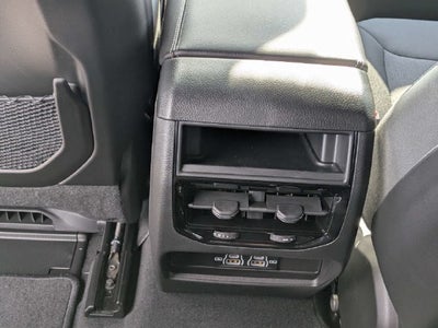 2027 Jeep Grand Cherokee Laredo