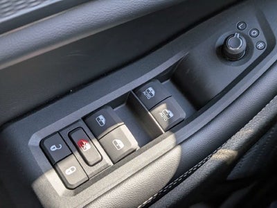 2027 Jeep Grand Cherokee Laredo