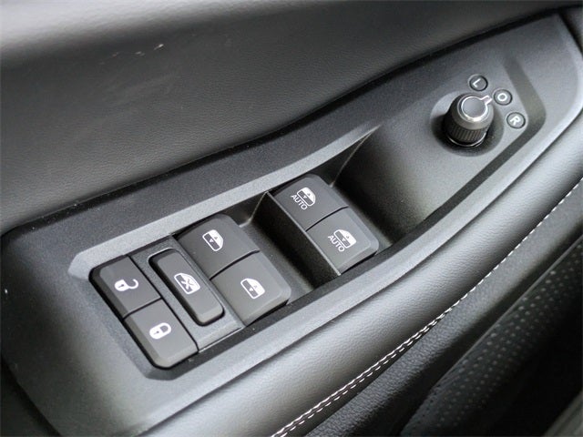 2025 Jeep Grand Cherokee Base