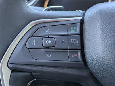 2025 Jeep Grand Cherokee Base