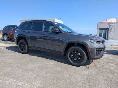 2026 Jeep Grand Cherokee Altitude