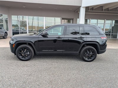 2026 Jeep Grand Cherokee Laredo