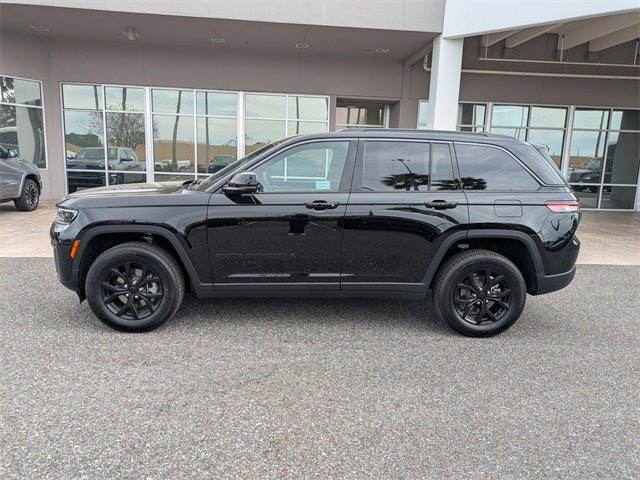 2026 Jeep Grand Cherokee Laredo
