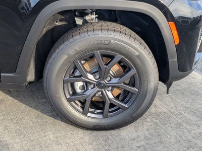 2027 Jeep Grand Cherokee Laredo Altitude