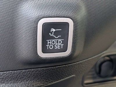 2027 Jeep Grand Cherokee Laredo Altitude
