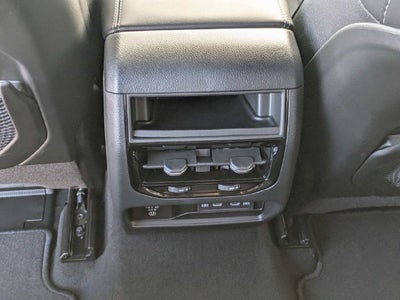 2027 Jeep Grand Cherokee Laredo Altitude