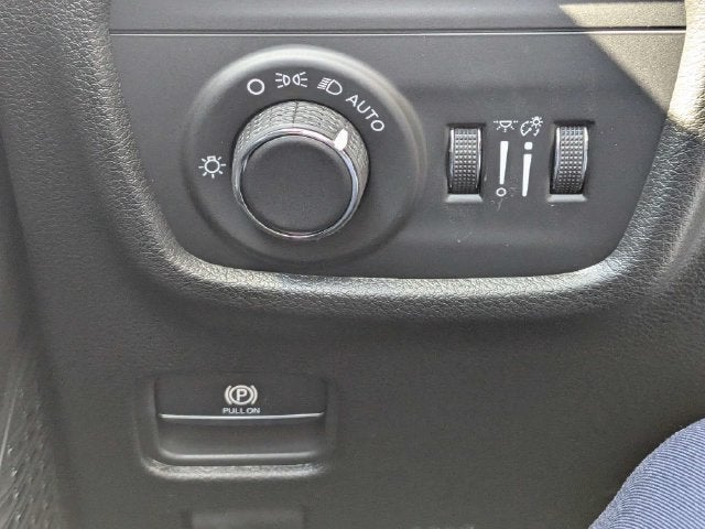 2027 Jeep Grand Cherokee Altitude