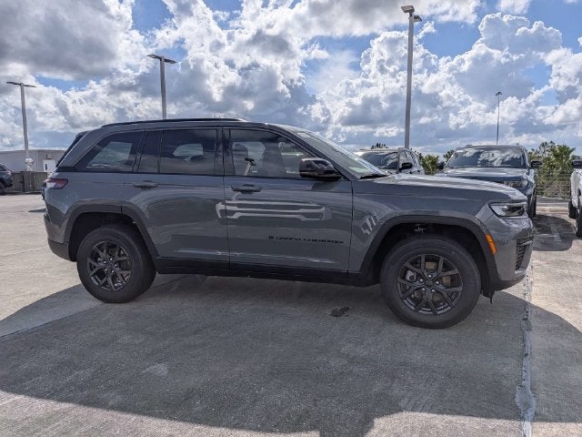 2027 Jeep Grand Cherokee Altitude
