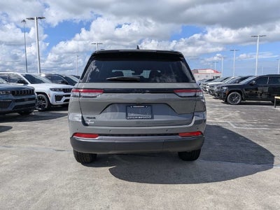 2027 Jeep Grand Cherokee Altitude