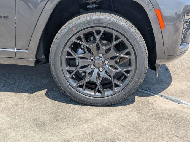 2026 Jeep Grand Cherokee Summit