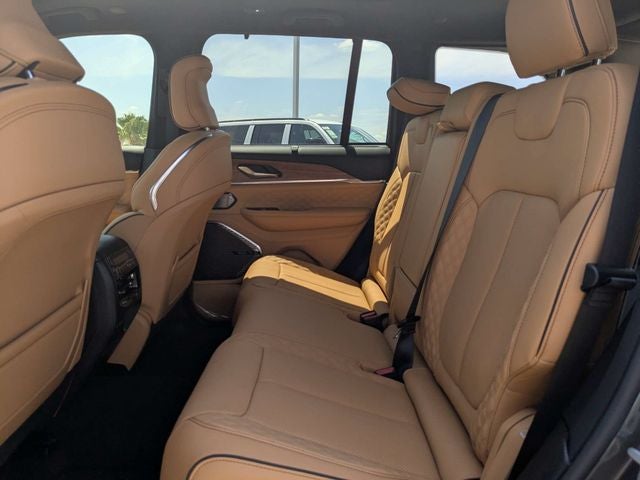 2026 Jeep Grand Cherokee Summit