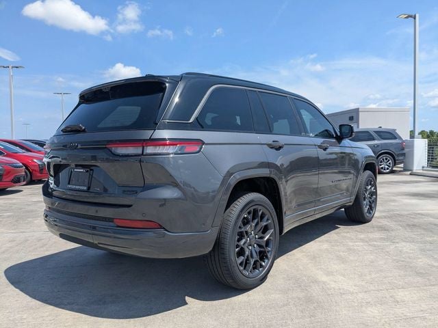 2026 Jeep Grand Cherokee Summit