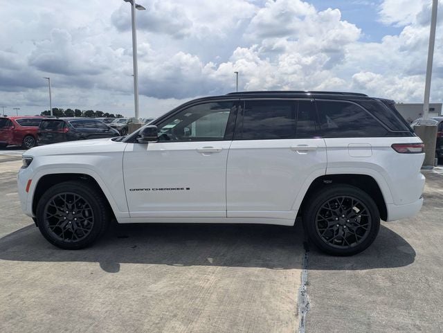 2026 Jeep Grand Cherokee Summit