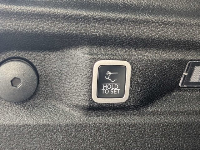 2027 Jeep Grand Cherokee L Laredo Altitude