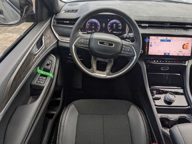 2027 Jeep Grand Cherokee L Laredo Altitude