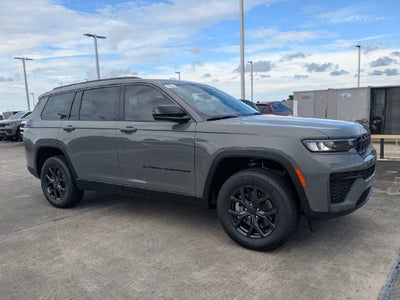 2027 Jeep Grand Cherokee L Laredo Altitude