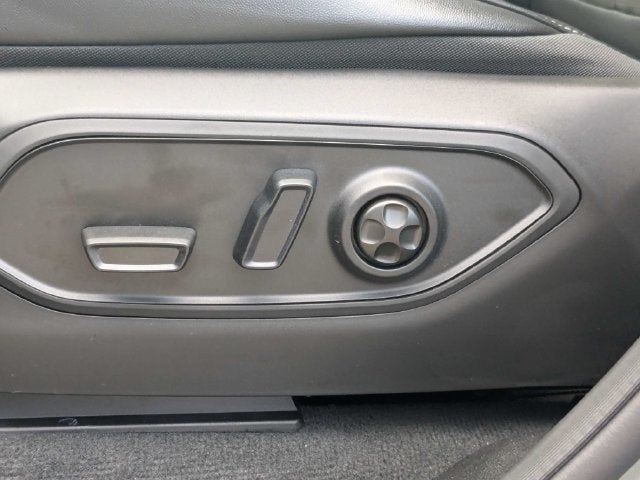 2027 Jeep Grand Cherokee L Laredo Altitude