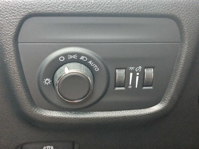 2027 Jeep Grand Cherokee L Laredo Altitude