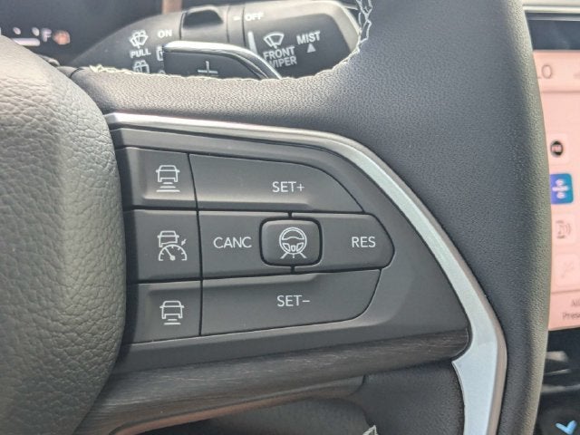 2027 Jeep Grand Cherokee L Laredo Altitude
