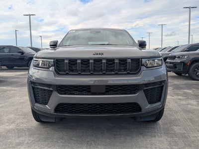 2027 Jeep Grand Cherokee L Laredo Altitude