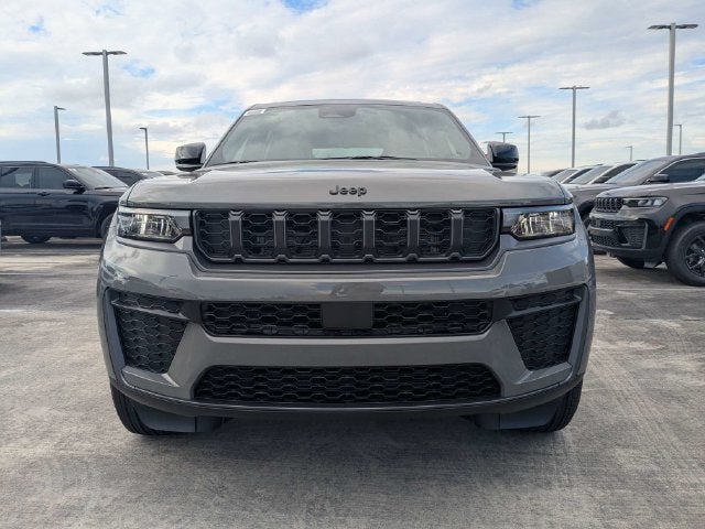 2027 Jeep Grand Cherokee L Laredo Altitude