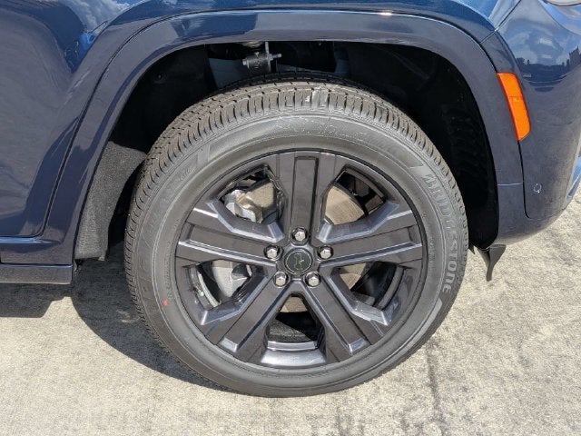 2027 Jeep Grand Cherokee L Limited Reserve