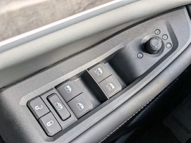 2027 Jeep Grand Cherokee L Limited Reserve