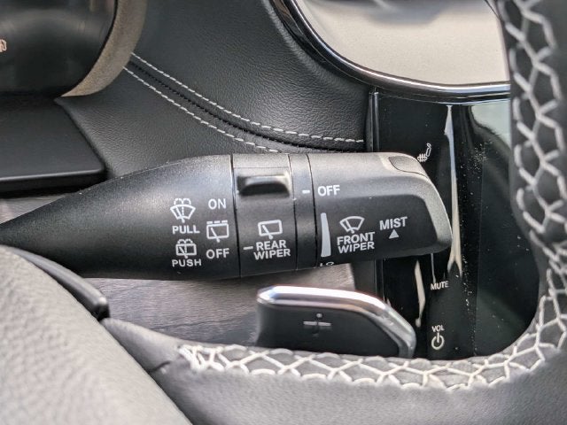 2027 Jeep Grand Cherokee L Limited Reserve