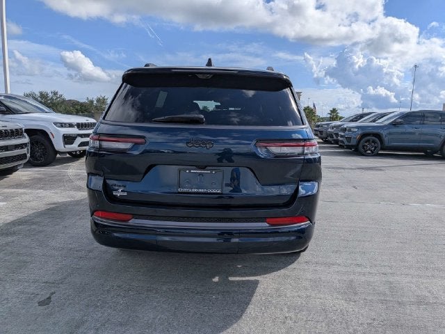 2027 Jeep Grand Cherokee L Limited Reserve