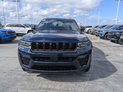 2027 Jeep Grand Cherokee L Limited Reserve