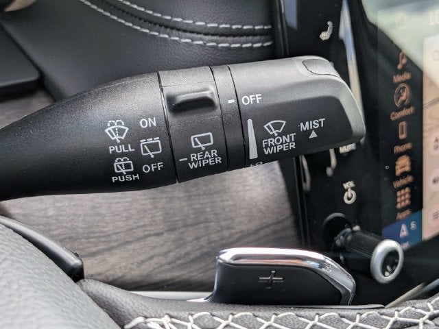 2027 Jeep Grand Cherokee L Limited Reserve