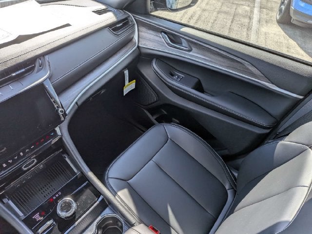 2027 Jeep Grand Cherokee L Limited