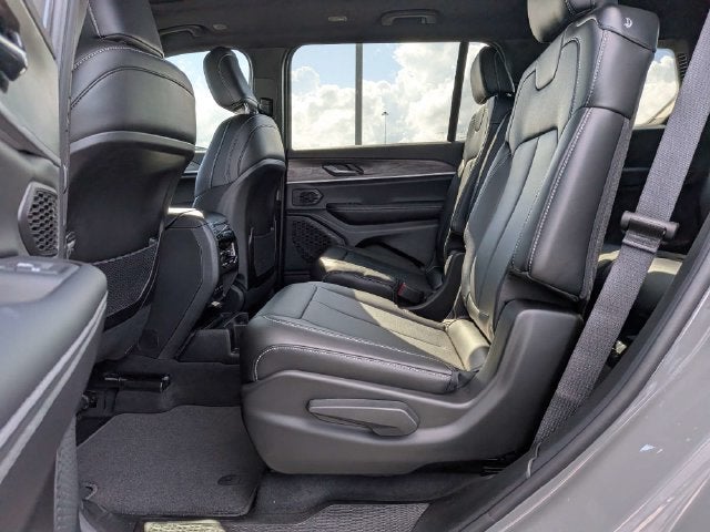 2027 Jeep Grand Cherokee L Limited