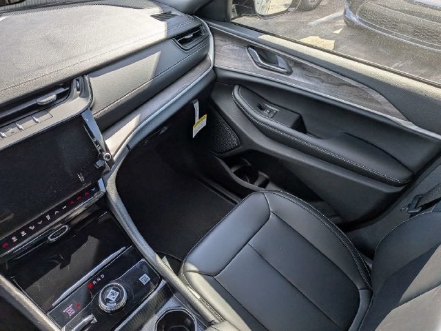 2027 Jeep Grand Cherokee L Limited