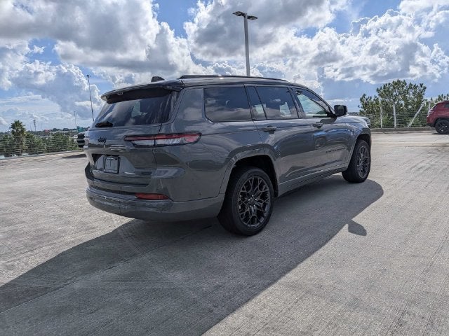 2027 Jeep Grand Cherokee L Summit