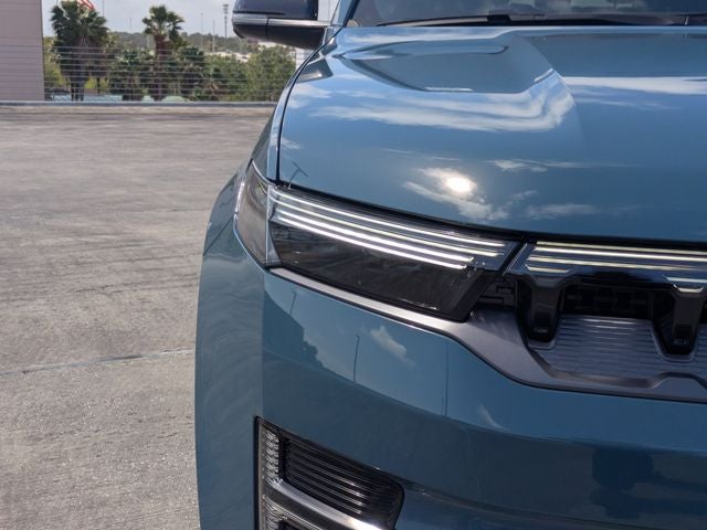 2026 Jeep Grand Wagoneer Base