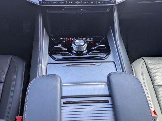 2026 Jeep Grand Wagoneer Base