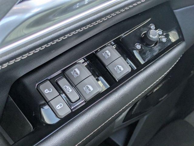 2026 Jeep Grand Wagoneer Base